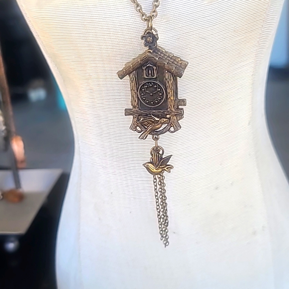 Super Cute Long Bird Clock Necklace